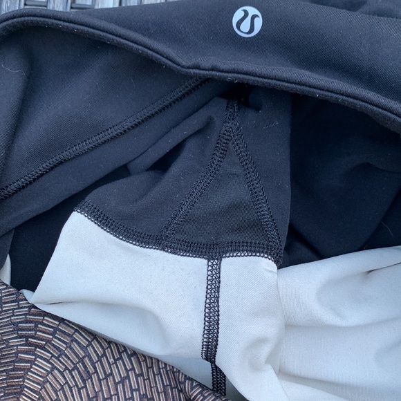 LULULEMON Wunder Under Pant *Full-On Luon - Golden Godess Cashew Multi / Black - Picture 13 of 14